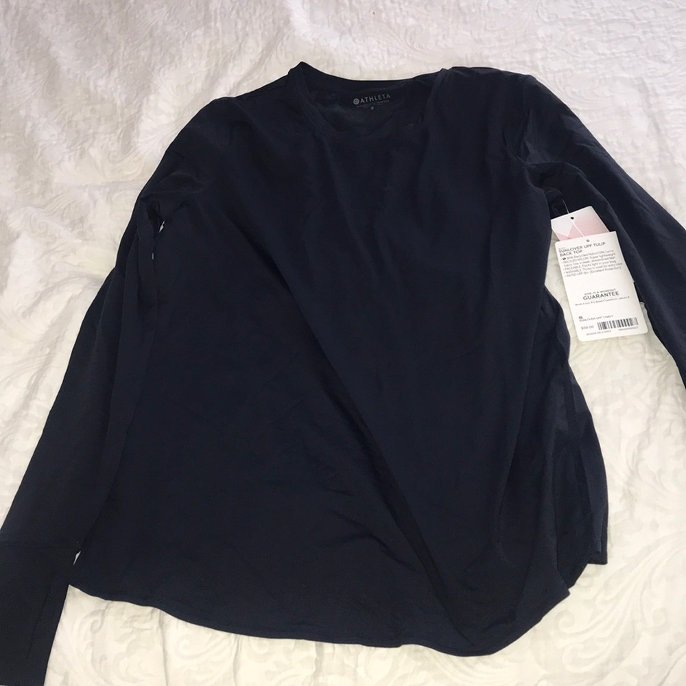 Small navy long sleeve athleta top, NEVER WORN